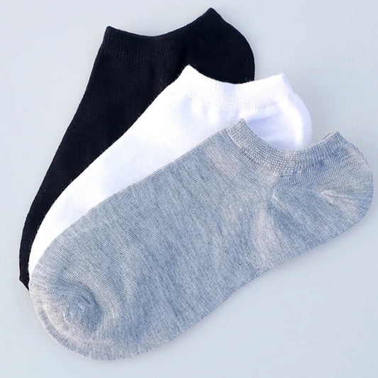 10 párov čiernobielych jednofarebných jednoduchých biznis pánskych lodných ponožiek, priedušných a pohodlných ležérnych ponožiek