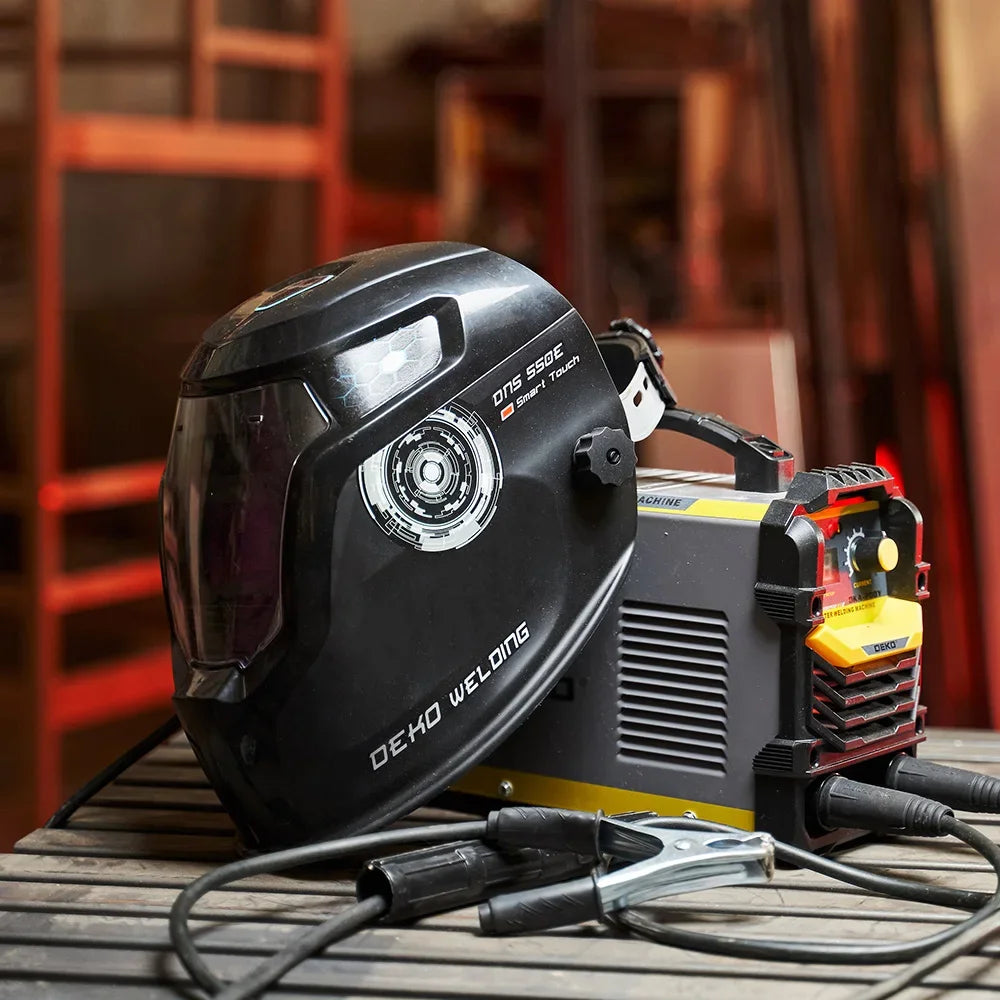 DEKO Skull Solar Auto Darkening Nastaviteľný rozsah 4/9-13 MIG MMA elektrická zváracia maska ​​Zváracia šošovka prilby pre zvárací stroj