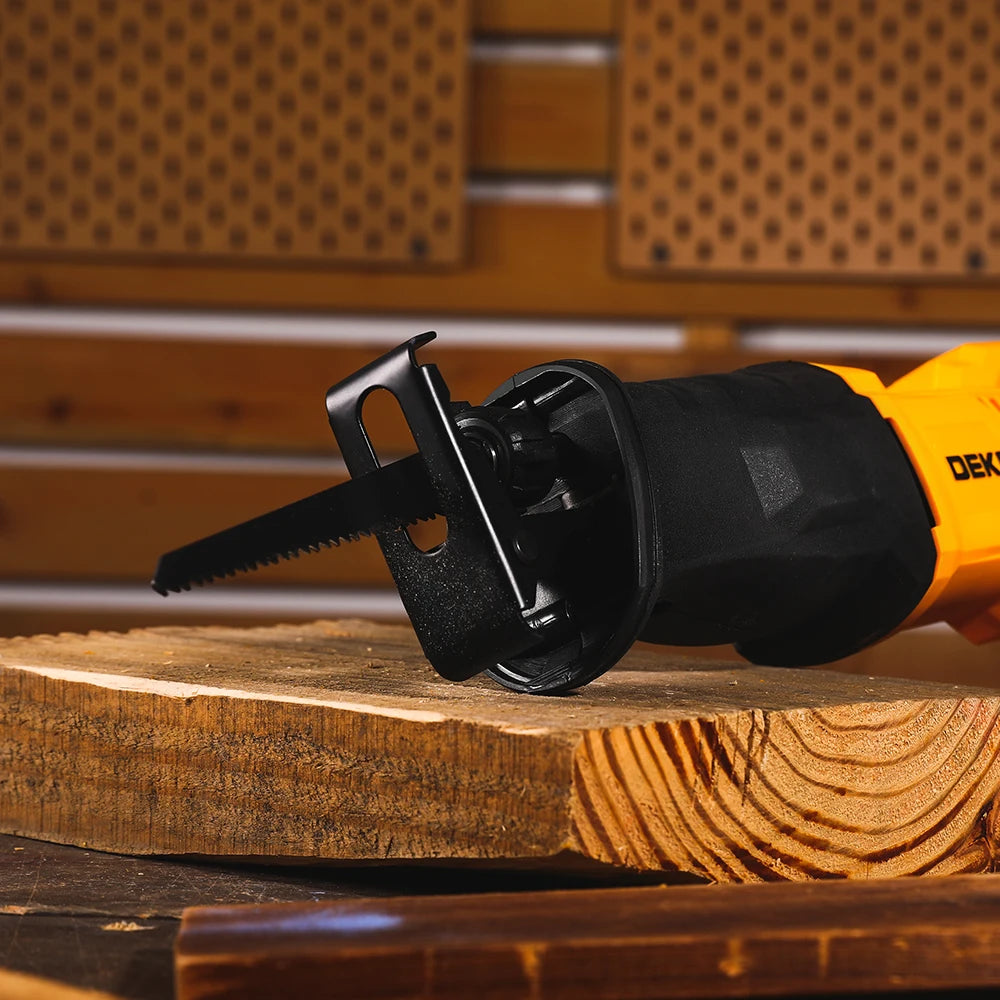 DEKO NEW DKRS710G20 710W elektrická priamočiara píla s pílovými listami Priamočiare reťazové píly na drevo Elektrické náradie pre domácich majstrov