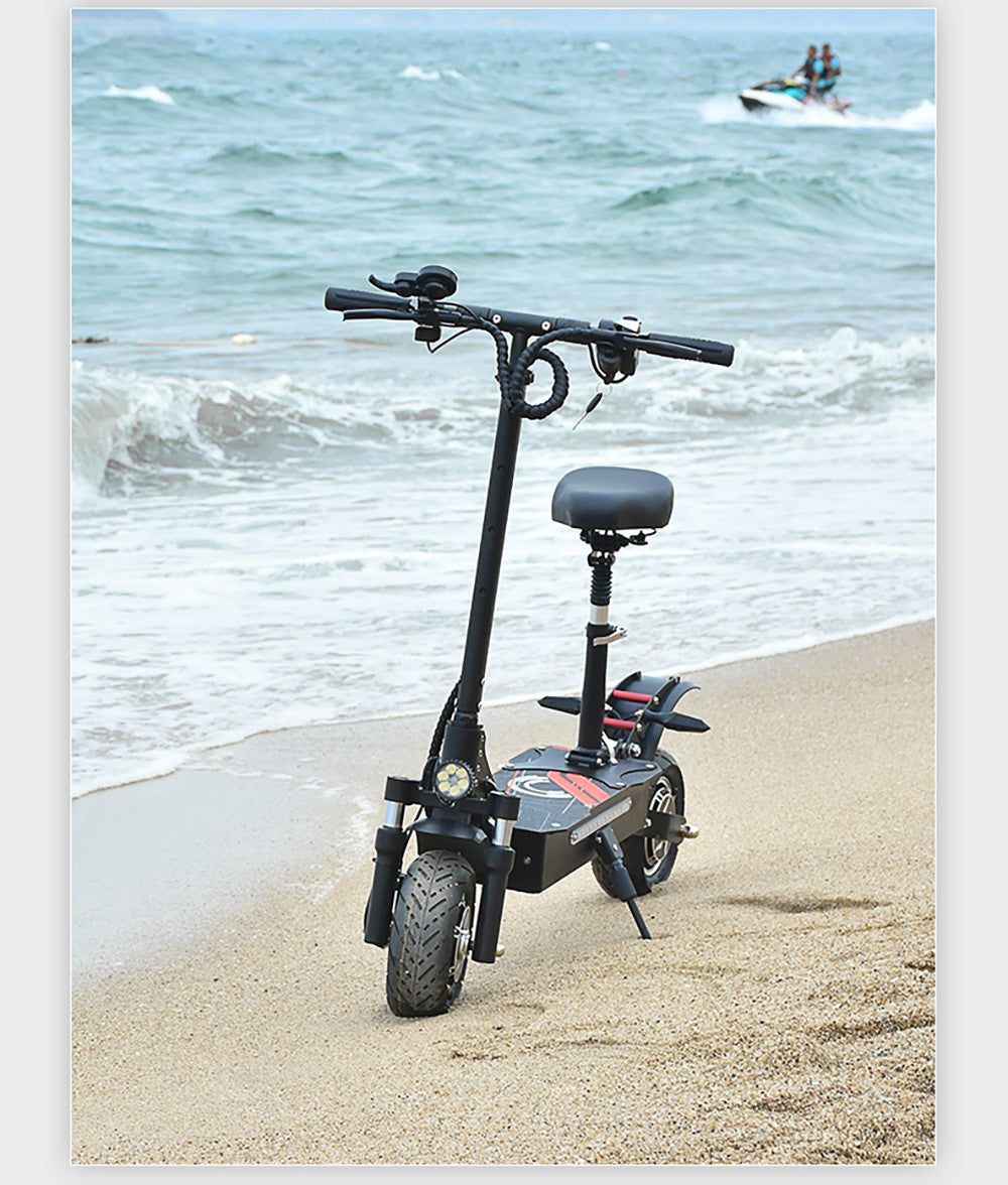 Elektromobilná kolobežka BOYUEDA Q7 Pro, 2*1600W motor, 52V 19AH batéria, 10-palcové kolesá, maximálna rýchlosť 70 km/h, dojazd 70 km, dvojité hydraulické kotúčové brzdy, predné hydraulické odpruženie a zadné pružinové odpruženie, ovládanie cez aplikáciu.