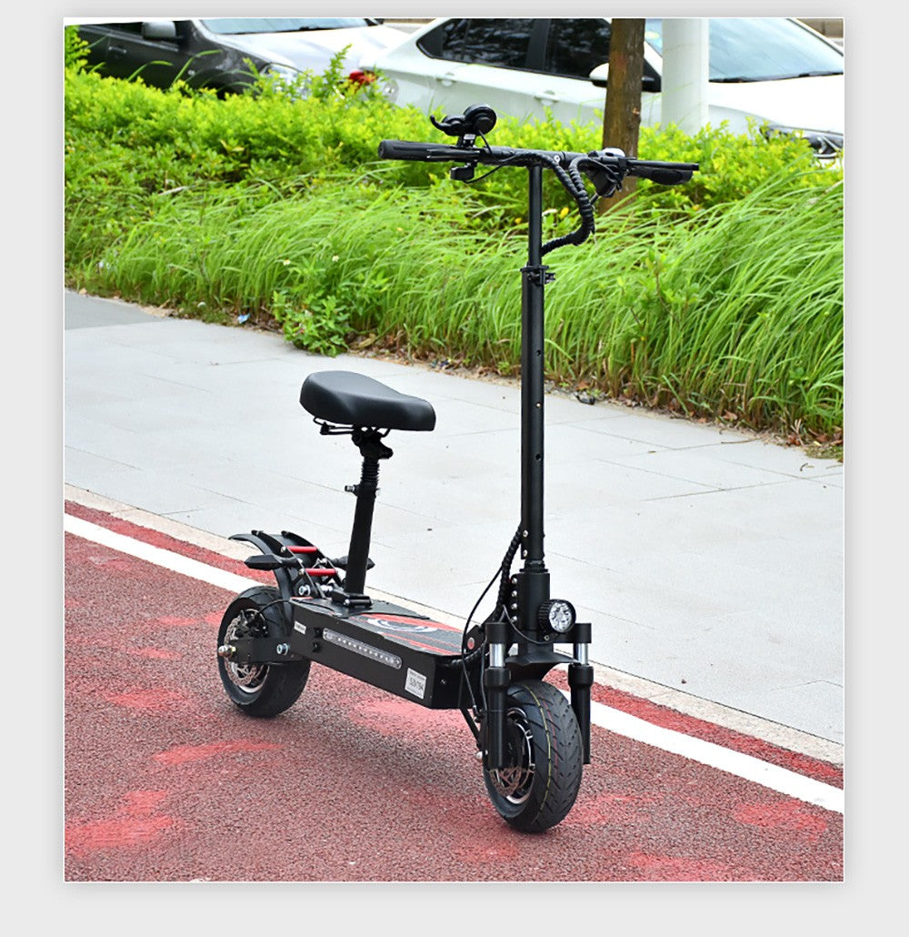 Elektromobilná kolobežka BOYUEDA Q7 Pro, 2*1600W motor, 52V 19AH batéria, 10-palcové kolesá, maximálna rýchlosť 70 km/h, dojazd 70 km, dvojité hydraulické kotúčové brzdy, predné hydraulické odpruženie a zadné pružinové odpruženie, ovládanie cez aplikáciu.