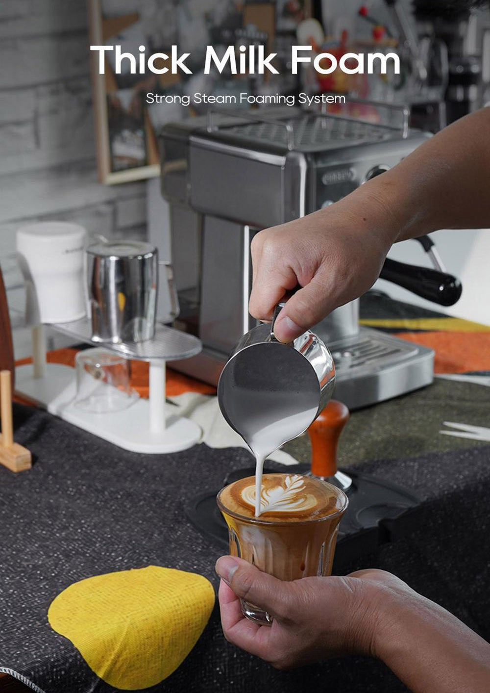 HiBREW H10A poloprofesionálny espresso kávovar, tlak 19 bar, mliečny penyovač, nastaviteľná teplota, 58mm tamper na kávu, 350ml nádobka na mlieko, vyhrievací povrch na šálky, výrobník studeného/teplého kávového nápoja