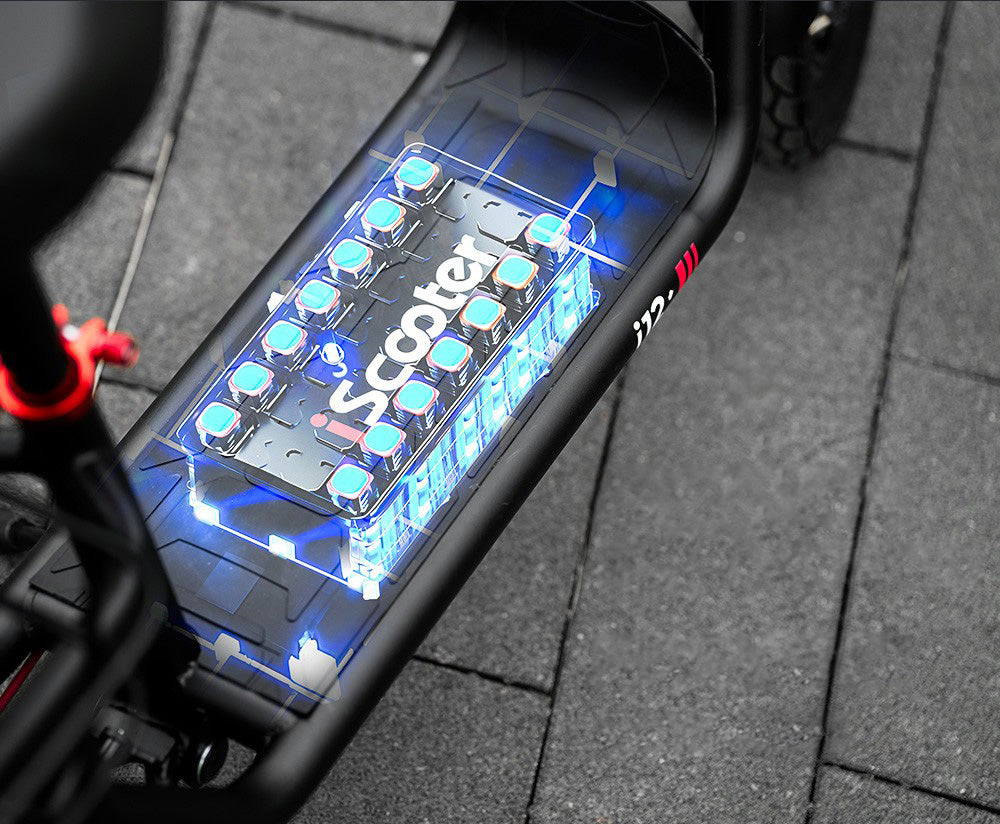 Elektromobilný skúter iScooter i12 s posedením a zadným košíkom, 500W motor, 36V 7.5Ah batéria, 12-palcové pneumatiky, maximálna rýchlosť 25 km/h, maximálny dojazd 35 km, dvojité kotúčové brzdy, dvojité tlmiče nárazov.