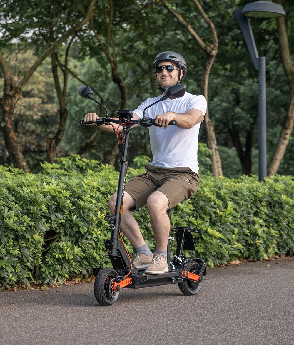 Elektromobilná kolobežka JOYOR S8E, 800W motor, 48V 26AH batéria, 10-palcové pneumatiky, maximálna rýchlosť 45 km/h, dojazd 80 km, predná a zadná kotúčová brzda, predné a zadné tlmiče.
