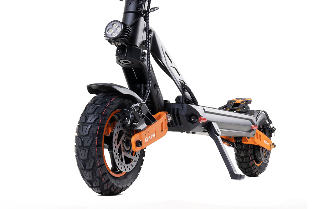 Elektrokolobežka KuKirin G2 Max, 10-palcové terénne pneumatiky, 1000W motor, maximálna rýchlosť 55 km/h, 48V 20Ah batéria, dojazd 80 km, maximálne zaťaženie 120 kg, odnímateľné sedadlo, nastaviteľná výška.
