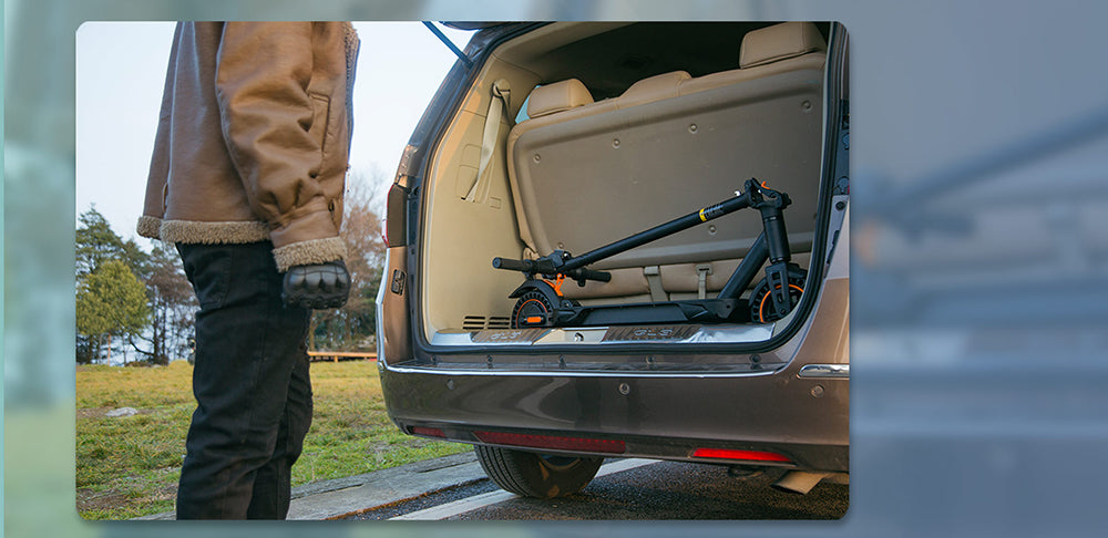 Elektromobilný skútik KuKirin S1 Max, skladací, 350W motor, 36V 10.4Ah batéria, 8-palcové pneumatiky, zadné svetlo, dojazd 39 km, pružinové odpruženie, veľký displej, sklon 15 stupňov, vodotesný IP54, bezpečnostná skladacia spona.