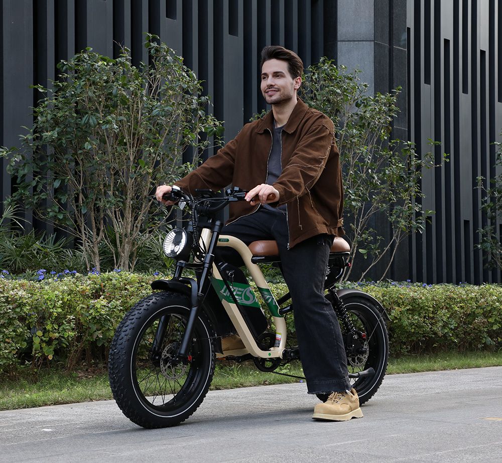 Elektrokol ONESPORT W66, 500W motor, 48V 13,5Ah batéria, 20*4,0 palcové pneumatiky, maximálna rýchlosť 25 km/h, dojazd 100 km, predné a zadné hydraulické kotúčové brzdy, odpružená predná vidlica, 7-stupňová prevodovka