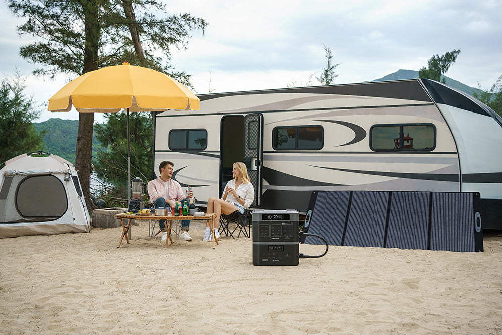 Solárny generátor OUKITEL BP2000 Balcony Power Station, 2048Wh/640000mAh LiFePO4 batéria, 2200W AC výstup, 2000W UPS, 1800W AC nabíjanie, rozšíriteľný až na 7 batériových blokov, 15 výstupov, kompatibilný s 99 % solárnych elektrární na balkón.