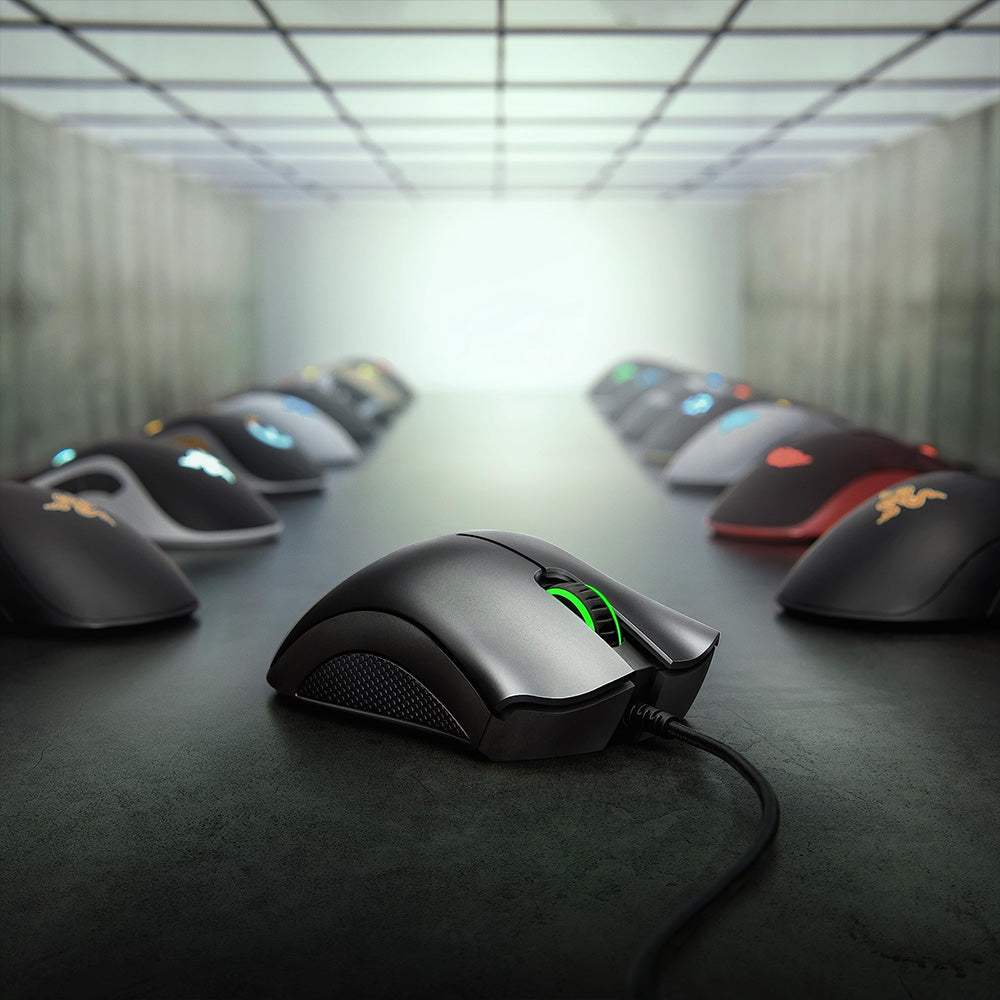 Herná myš Razer DeathAdder Essential, 6400 DPI optický senzor, 5 programovateľných tlačidiel, mechanické spínače, gumové bočné úchopné plochy – čierna